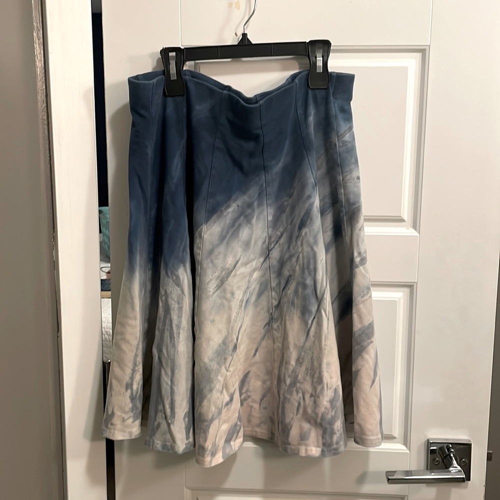 Beautiful blue tye dye/ ombré Hard Tail skirt size xl